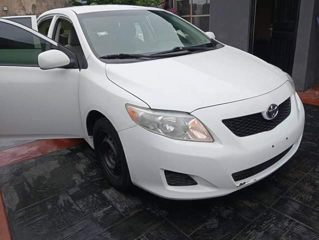 A picture of Toyota Corolla 2010
