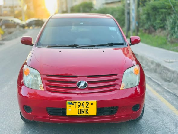 A picture of Price bei 13 mil Call 0712827933 TOYOTA IST FOR SALE