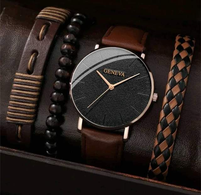 A picture of 4pc Man watch