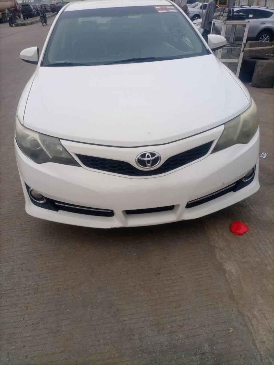 A picture of 2012 Toyota camry