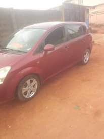 A picture of 2005 Toyota Corolla VERSO