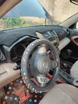 A picture of Rav 4 08