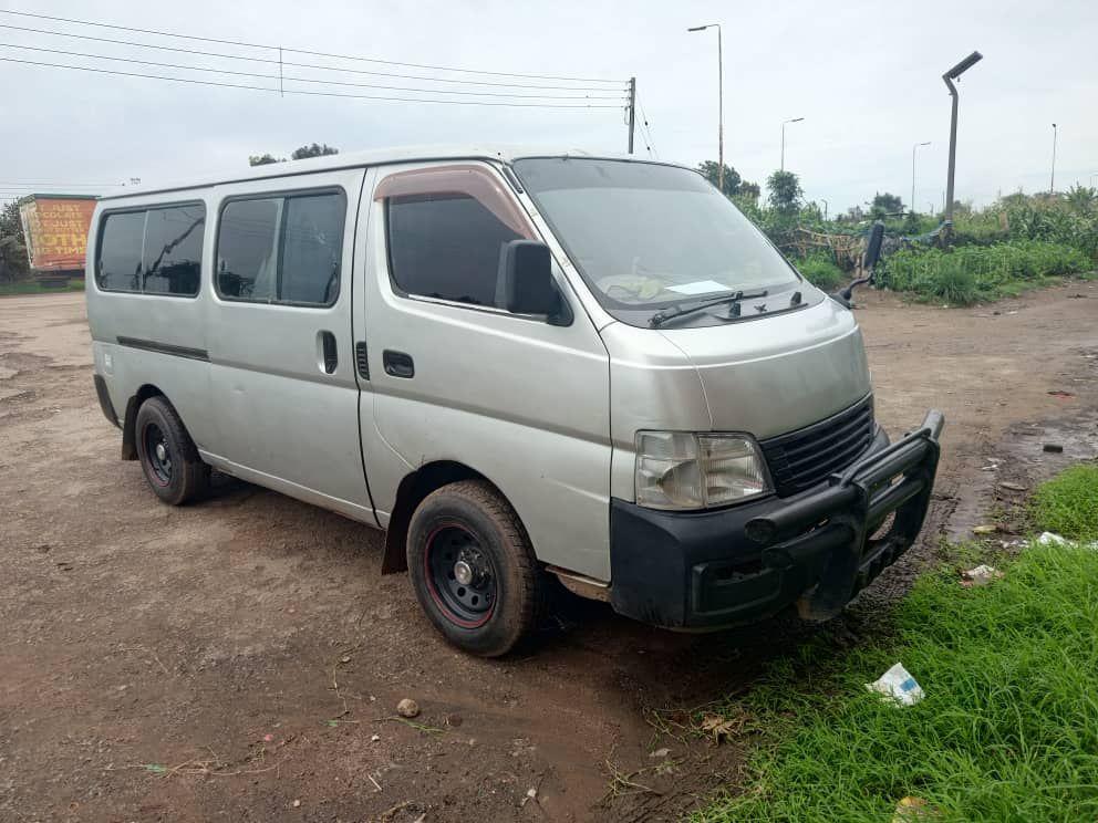 used nissan caravan