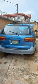 A picture of Sienna 2000 model