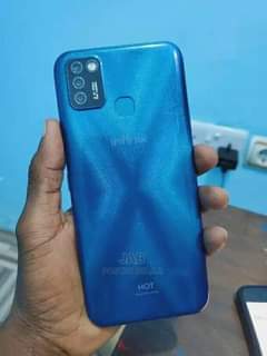 A picture of infinix hot 10