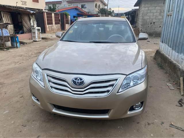 A picture of Toyota Camry 2010