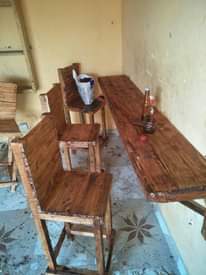 A picture of 0675163037 VITI VYA PALLETS KWA AJILI YA BAR RESTAURANT PUB
