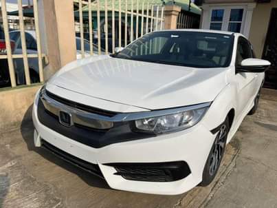 A picture of Honda civic 2016 08147297948