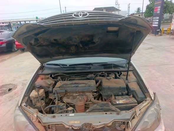 A picture of Owner need cash on this pure first body pan TOYOTA