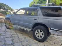 A picture of Hilux Surf hakuna dalali