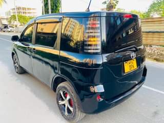 A picture of TOYOTA SIENTA