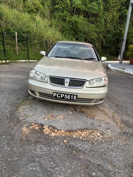 nissan almera