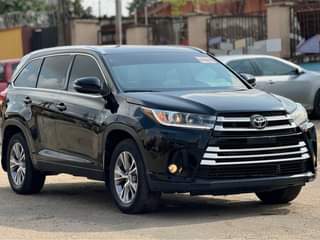 A picture of AWOOFKARZ9ja Presents MISTAKENLY REGISTERED BUT NOT USED TOYOTA HIGHLANDER 2015