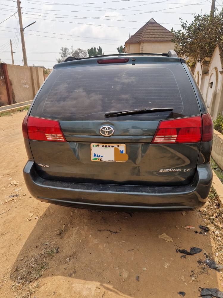 A picture of For sale 5 9 Toyota Sienna Engine gear and ac