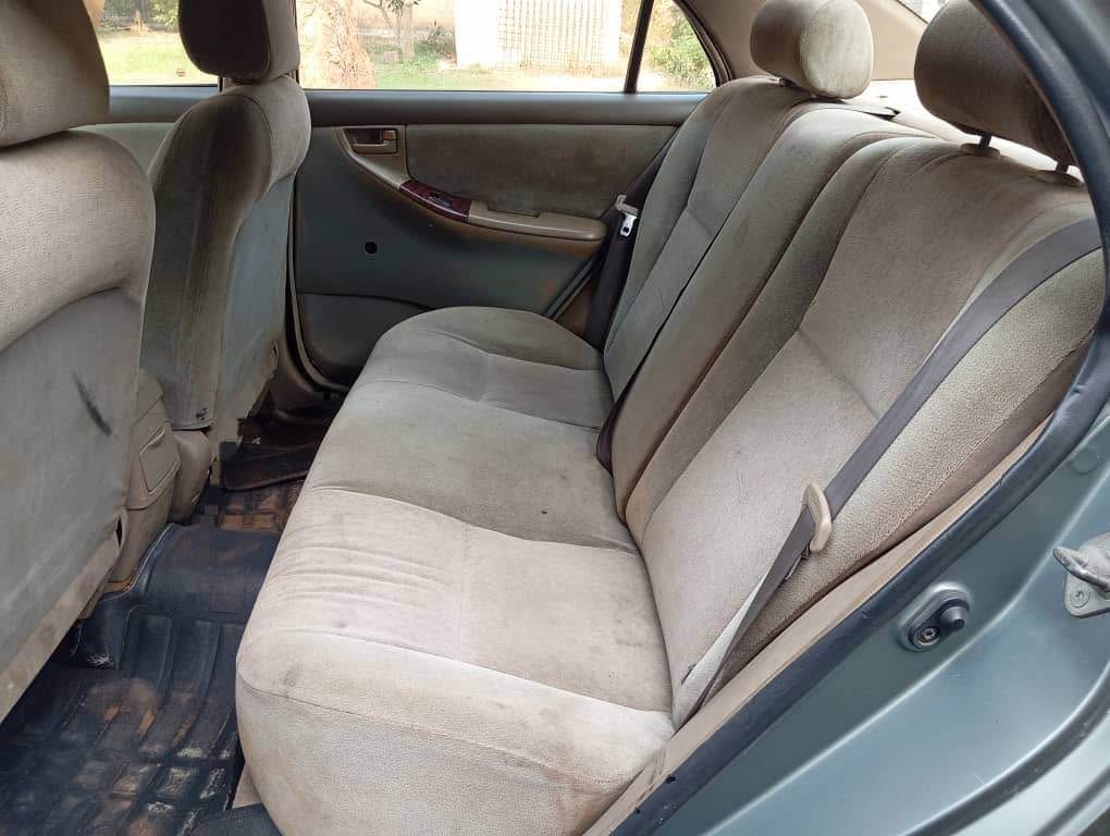 A picture of TOYOTA COROLLA 