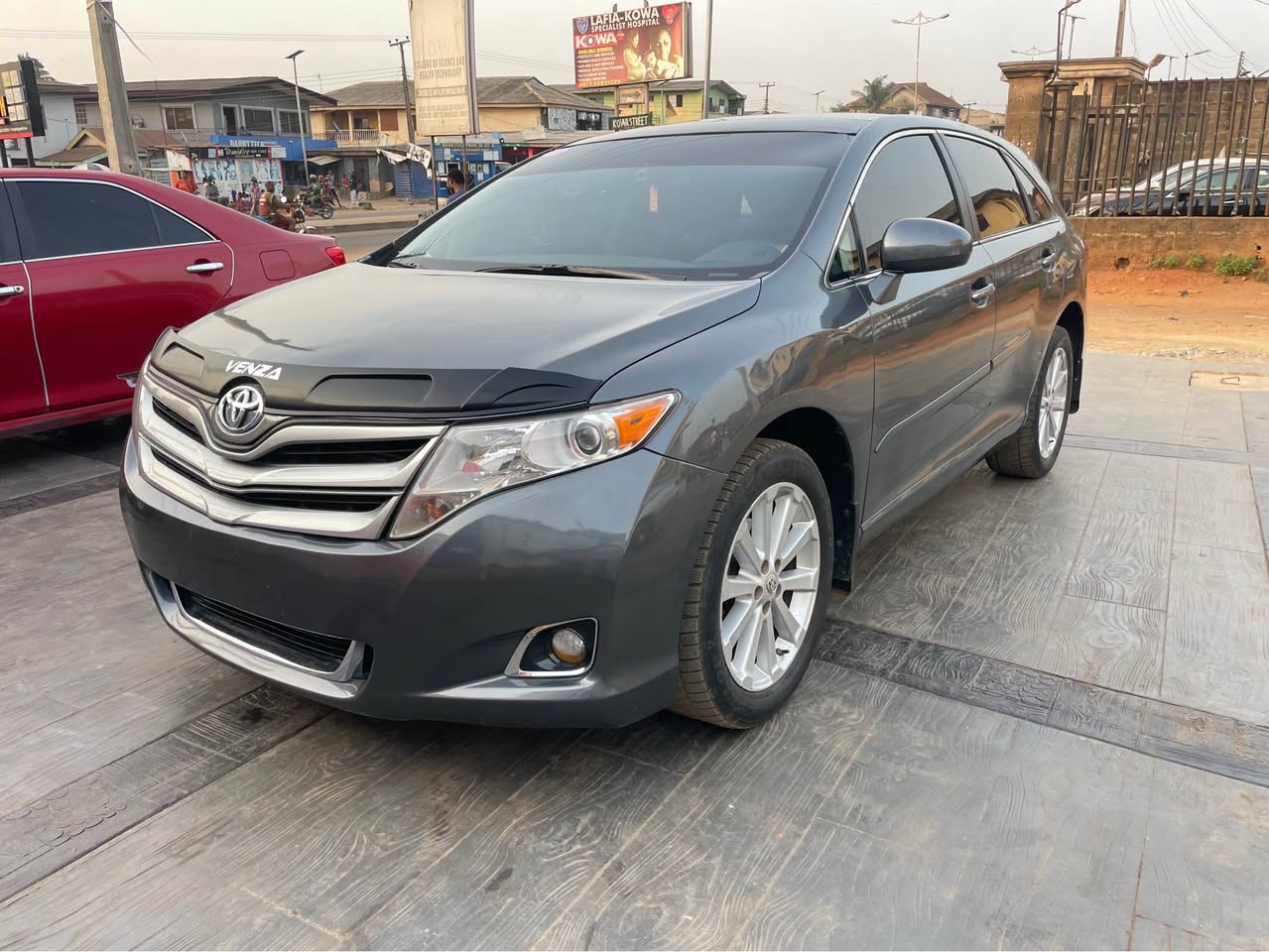 A picture of TOYOTA VENZA 2012 REGISTERED
