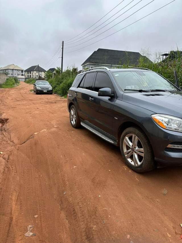 A picture of Mercedes Benz ml350 Everything is working Owerri imo state Nonny