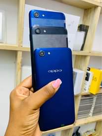 A picture of Oppo A 83