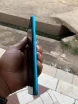 A picture of Infinix hot 10i gb 32