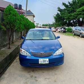 A picture of TOYOTA CAMRY 2004 MODEL FIRST USER 4CYLINDER ENGINE GEAR IS
