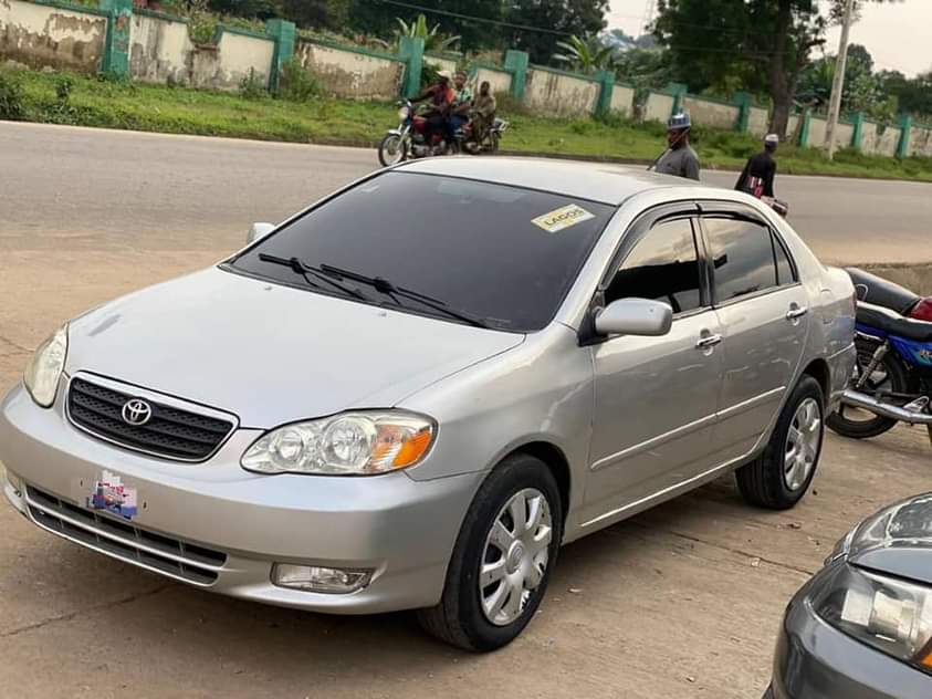 A picture of Toyota Corolla 06 Registered Awka Anambra State AC chilling 4