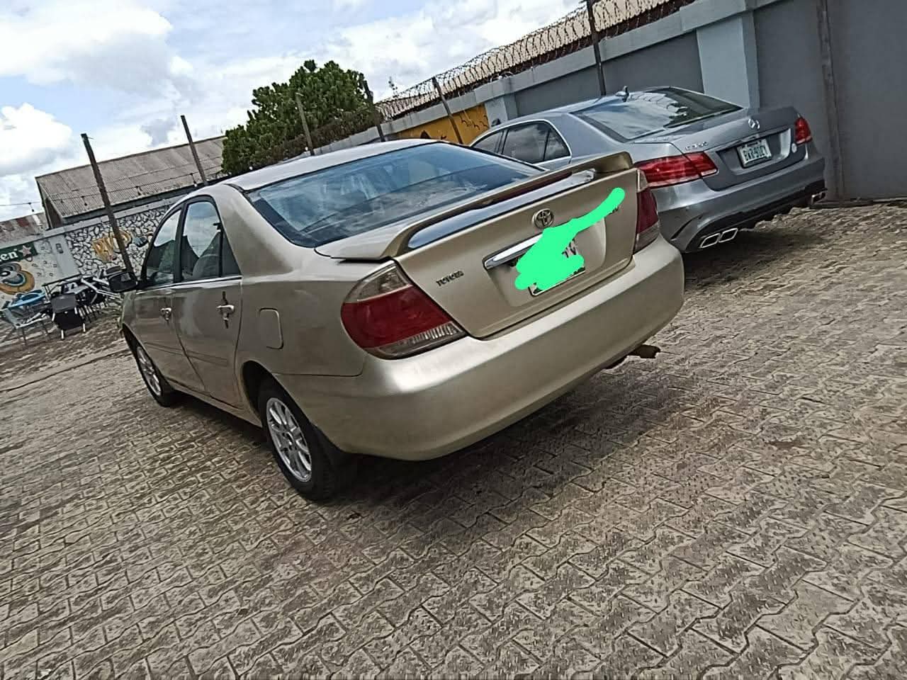 A picture of 2005 Toyota camry 2.4