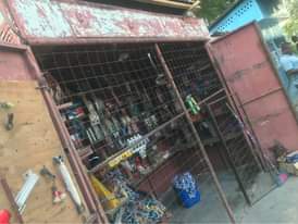 A picture of Piki piki Garage for sale