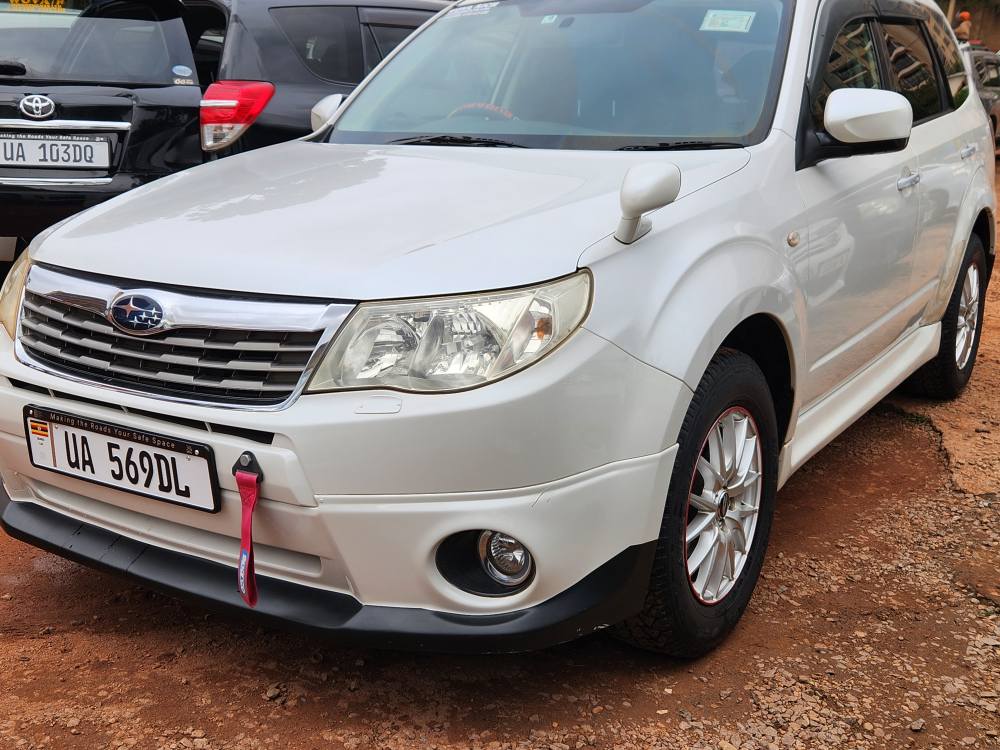 A picture of SUBARU FORESTER 2010 MODEL