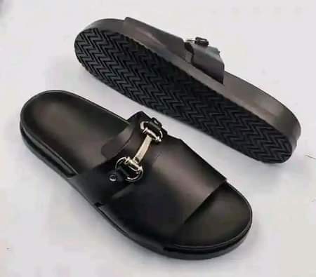 A picture of Kindly send a DM via this WhatsApp 0806 667 2068