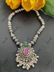 A picture of necklace