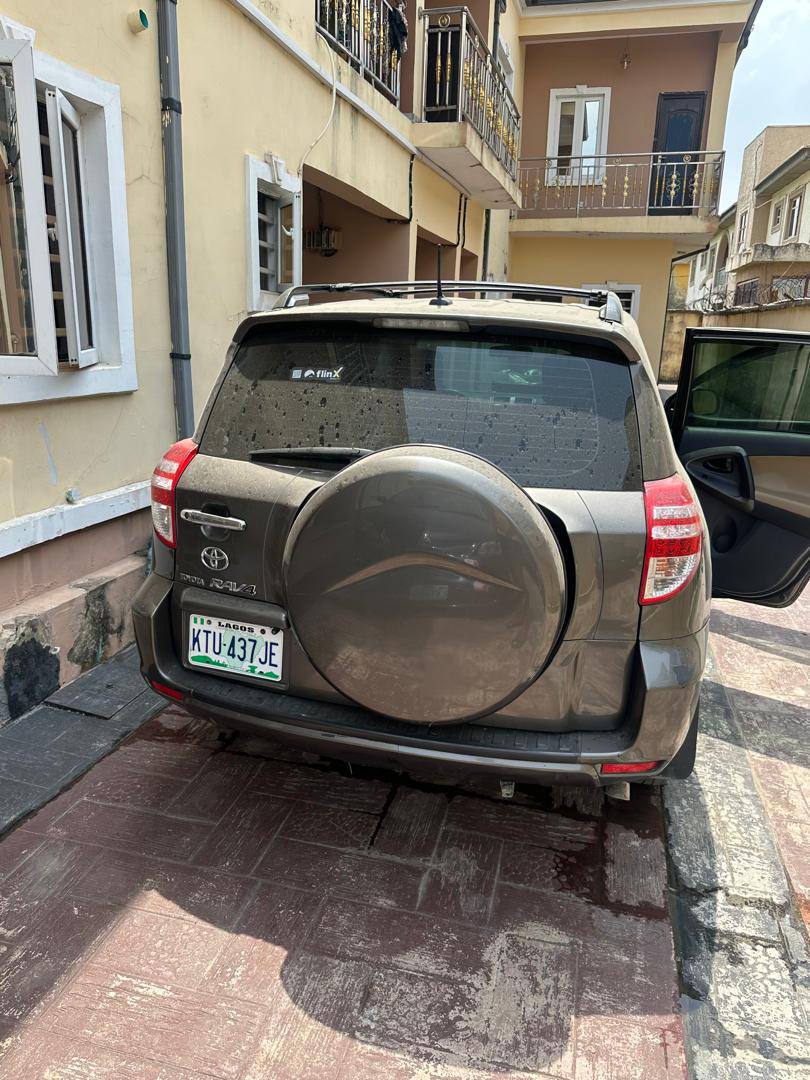 A picture of Toyota RAV4 10 11 2024 on custom used only for