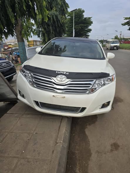 A picture of 2010 Toyota Venza