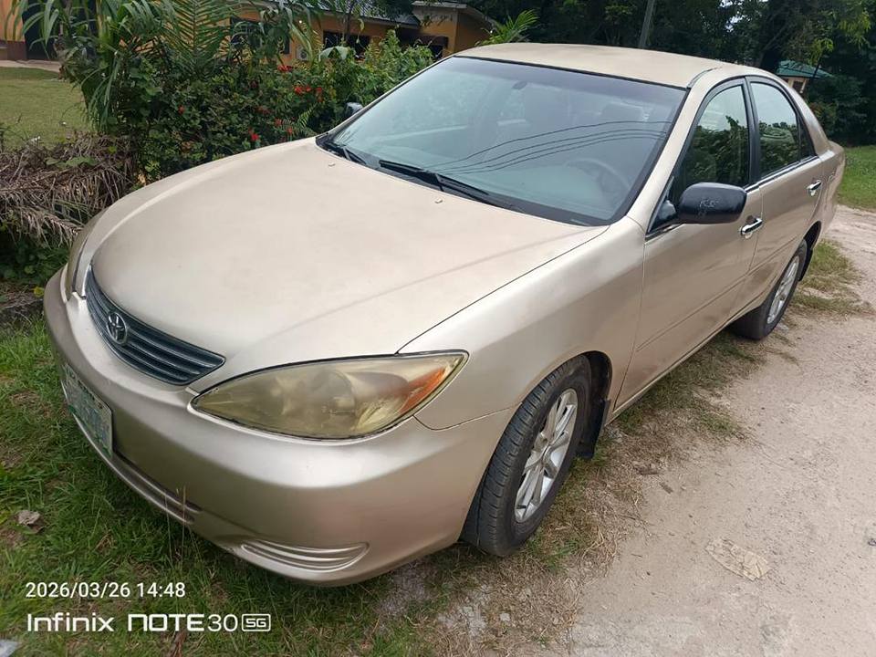 A picture of Toyota Camry 2004