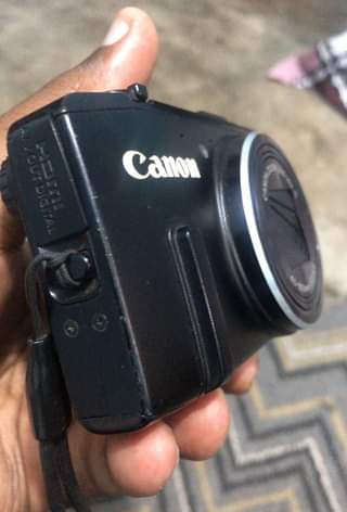 A picture of Nauza Canon Sx 280 haina kipengele chochote Bei 120K 0765160546