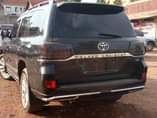 A picture of 2010 Toyota Landcruiser