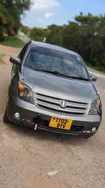A picture of Toyota ist 0747588092