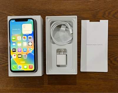 A picture of Iphone X