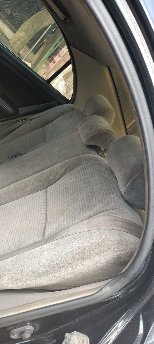 A picture of Toyota Corolla 05 06 tokubo standard manual transmission 3 2m