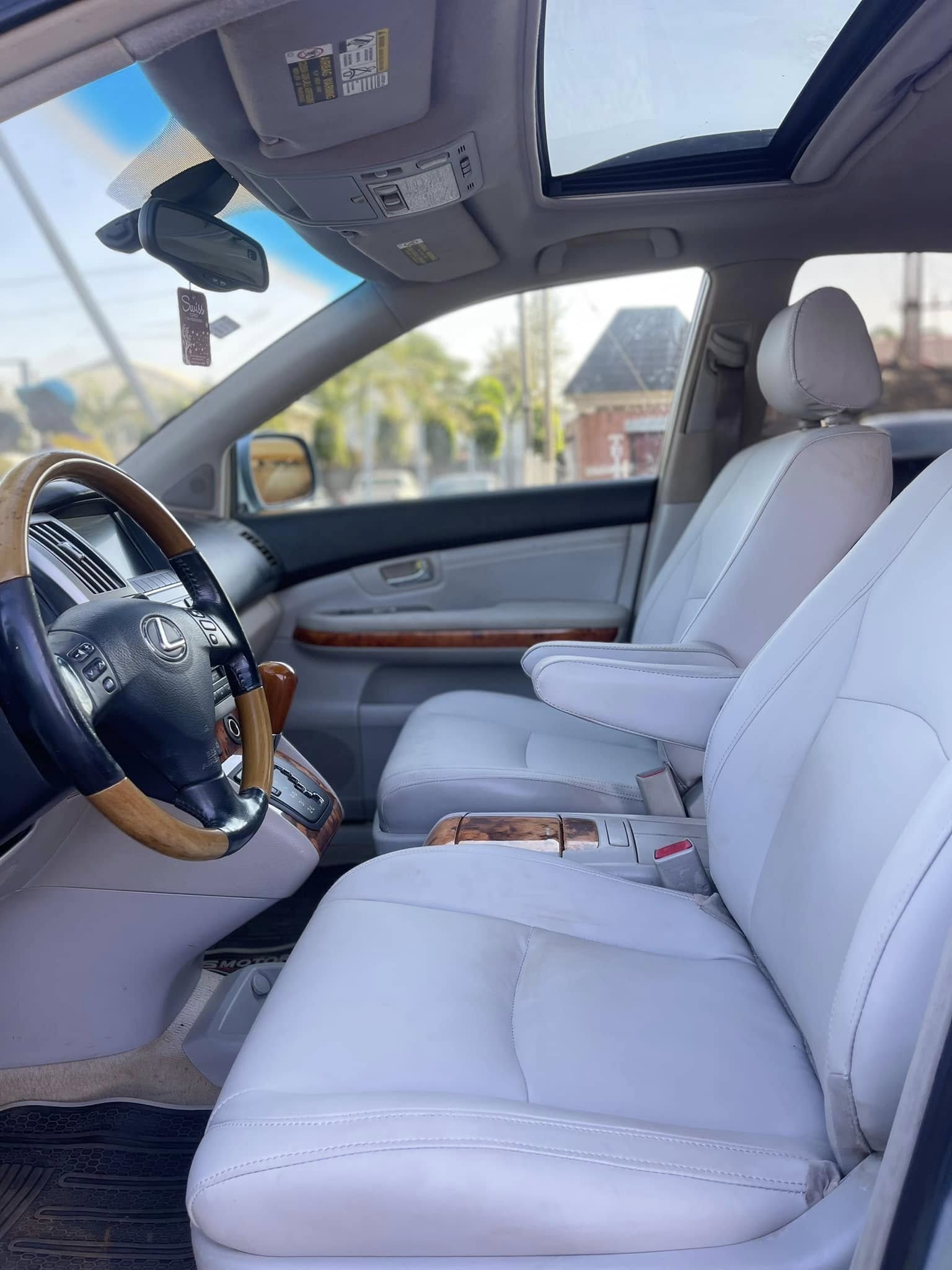 A picture of 2006 Lexus RX330