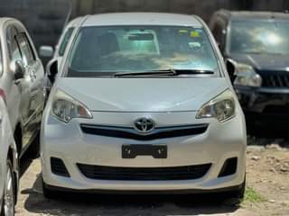 A picture of TOYOTA RACTIS