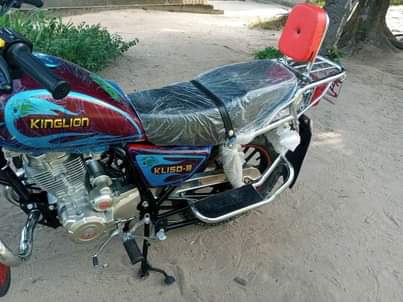 A picture of Mnyama king mpya ziro km cc 150 8 ina full