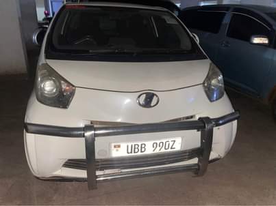 A picture of Toyota IQ on quick sale