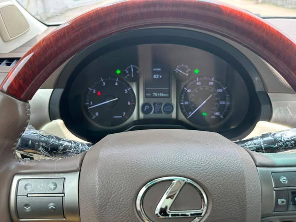 A picture of Total accident free Toks 013 full option Gx 460 lexus