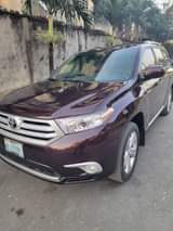 A picture of Toyota Highlander Limited Year of Manufacture 2012