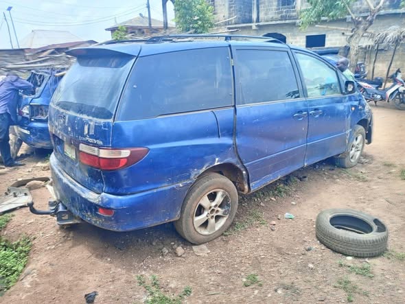 A picture of Toyota previa