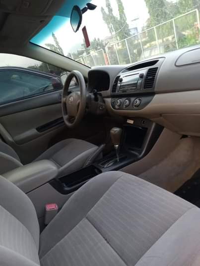 A picture of 2005 TOYOTA CAMRY