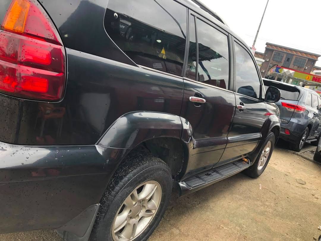 A picture of LEXUS GX470