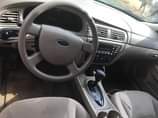 A picture of Reg ford Taurus