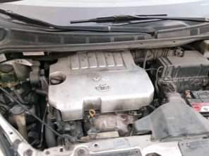 A picture of 2009 model Toyota sienna first body sound engine and gearbox