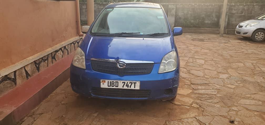 A picture of Toyota corolla spacio